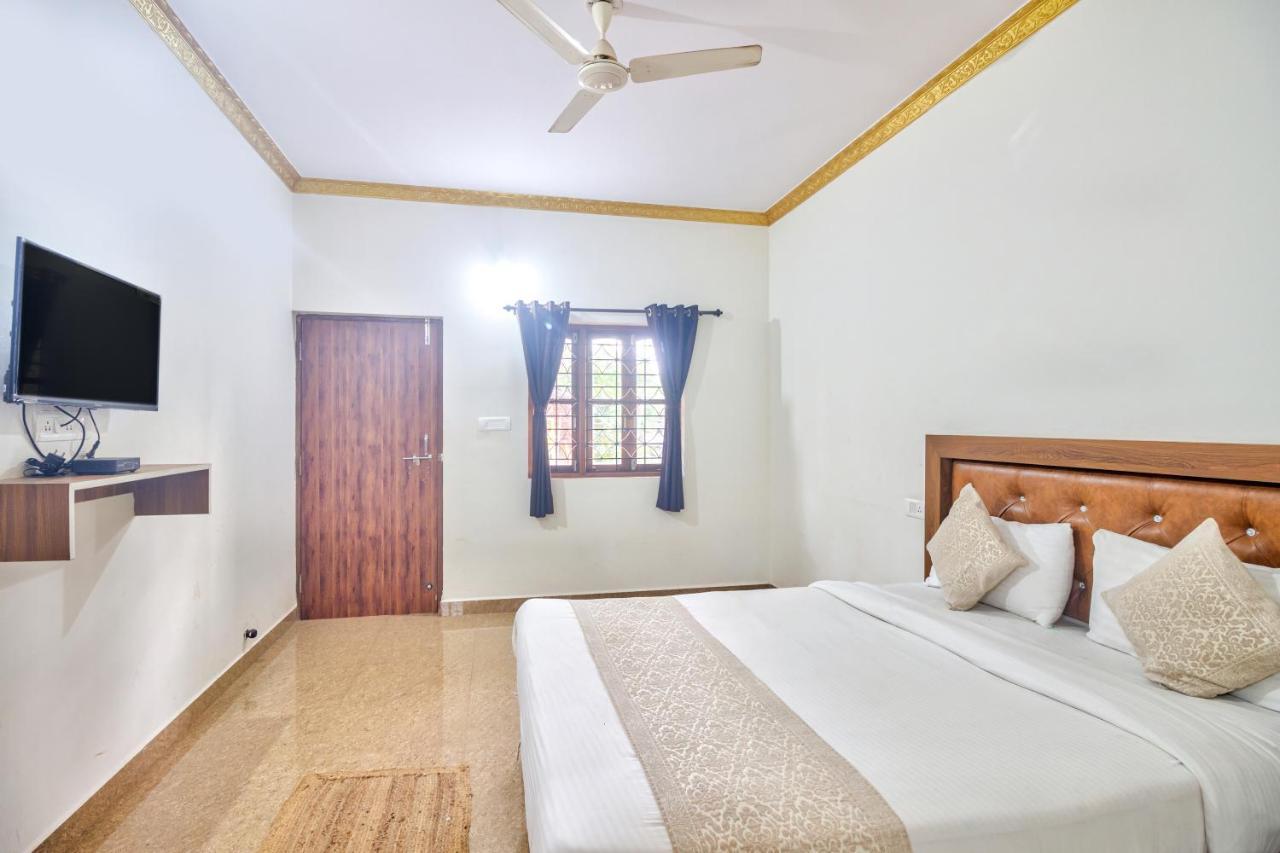 Calangute Bay Hotel Luaran gambar